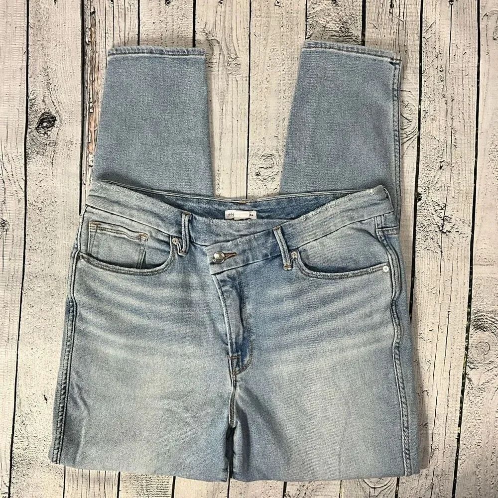 GOOD AMERICAN Asymmetrical Crossover Waist Skinny Jeans